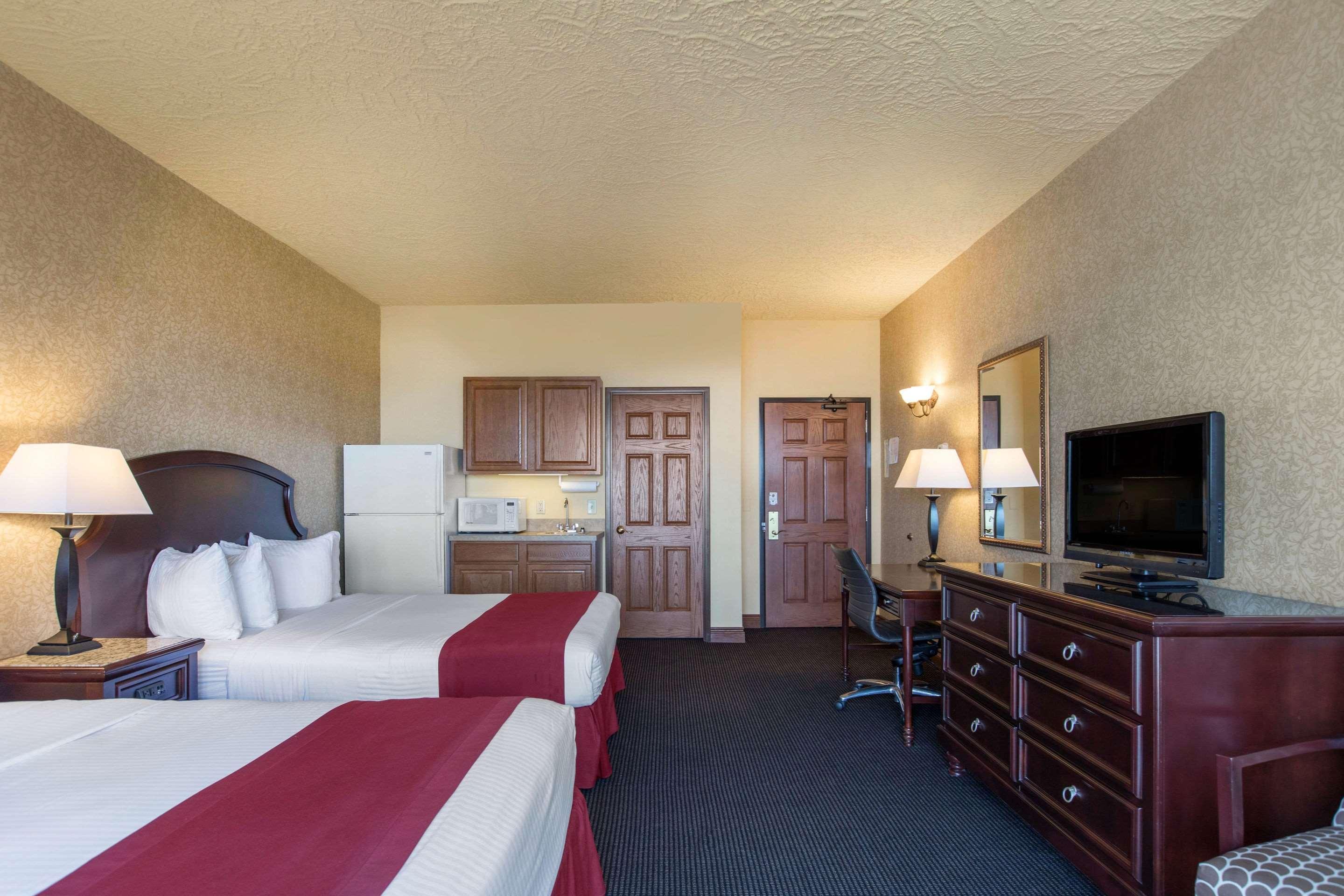 Shoreline Inn & Conference Center, Ascend Hotel Collection Muskegon Buitenkant foto