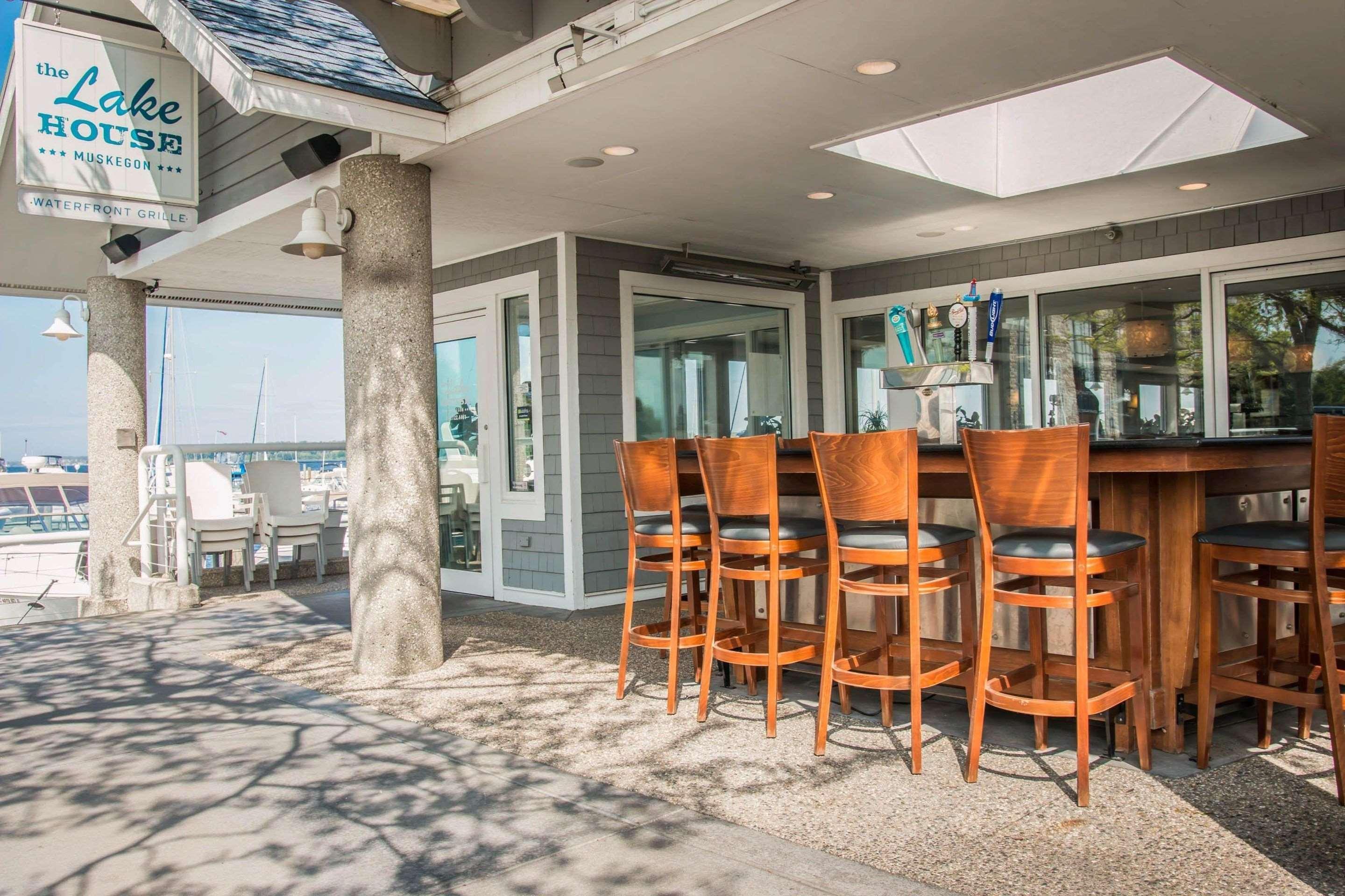 Shoreline Inn & Conference Center, Ascend Hotel Collection Muskegon Buitenkant foto