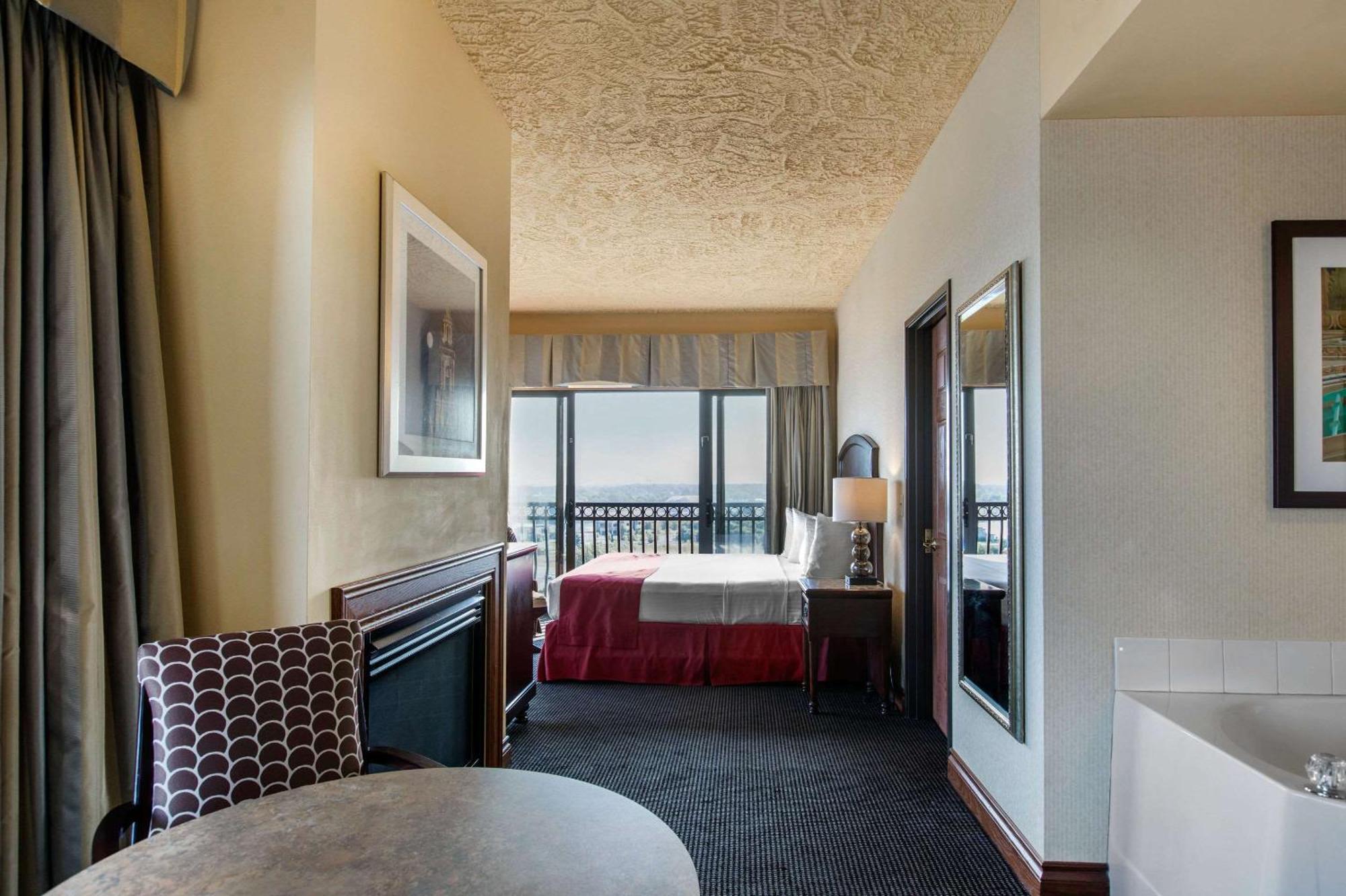 Shoreline Inn & Conference Center, Ascend Hotel Collection Muskegon Buitenkant foto