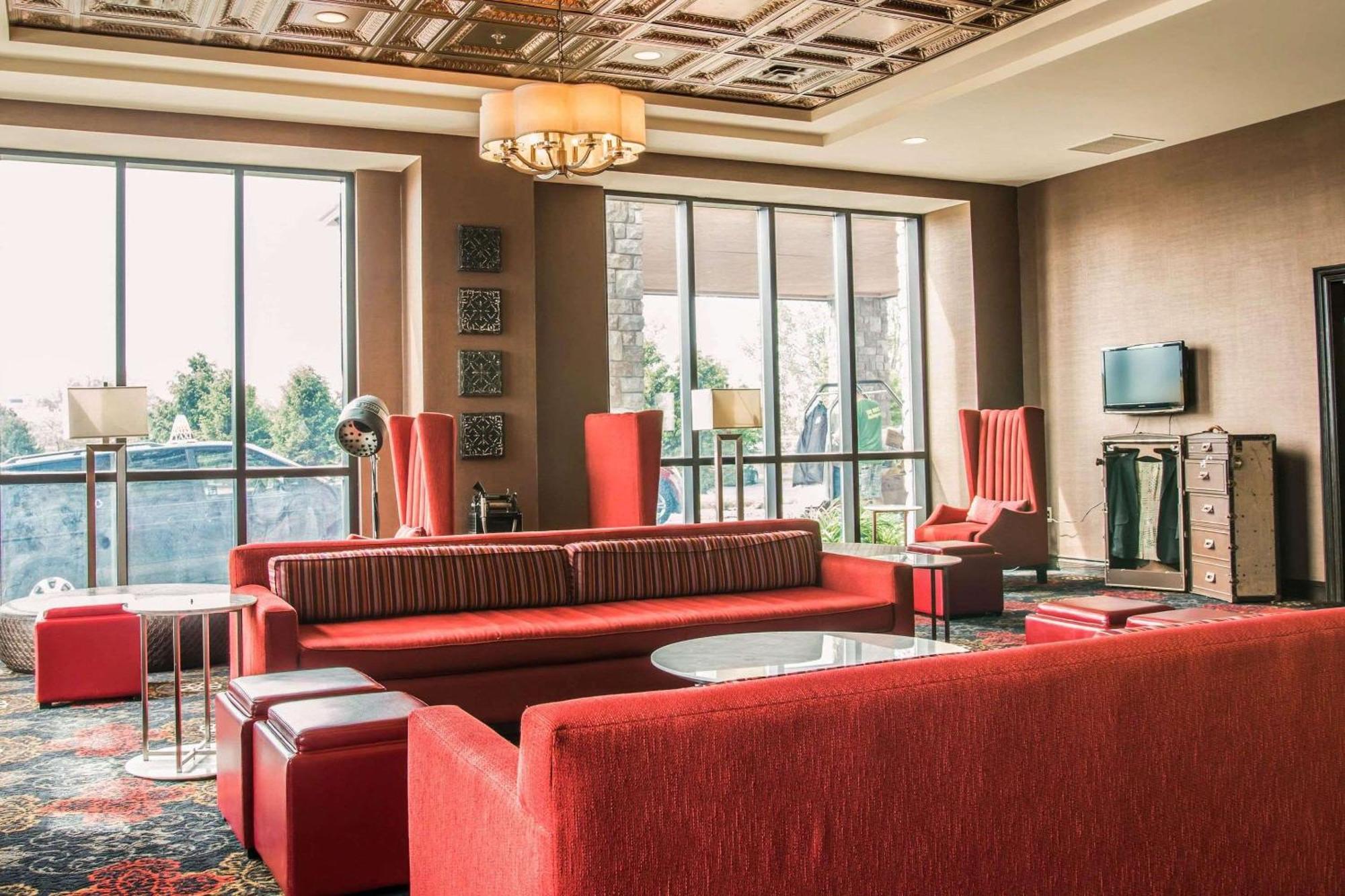 Shoreline Inn & Conference Center, Ascend Hotel Collection Muskegon Buitenkant foto